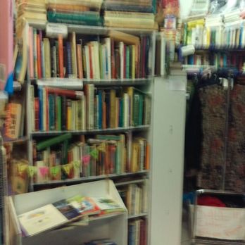 Byron Bay Book Exchange - Books - Bookstores Near Me - Byron Bay, NSW