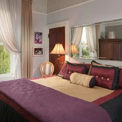 Noe's Nest Bed And Breakfast