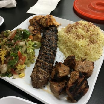 Me'Mo's Middle Eastern Cuisine - Mighty combo plate - Lebanese Near Me - Modesto, California