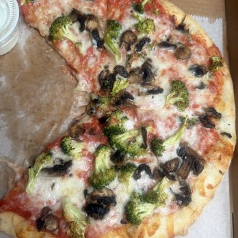 Primos Pizzeria and Bakery - Small personal pizza - Bakeries Near Me - Cleveland, North Carolina Primos Pizzeria and Bakery - Small personal pizza - Bakeries Near Me - Cleveland, North Carolina