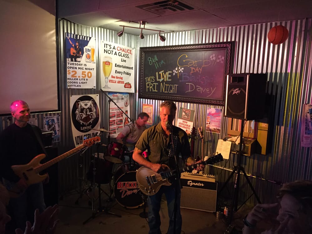 VILLAGE STATION Updated September 2024 10615 Zionsville Rd