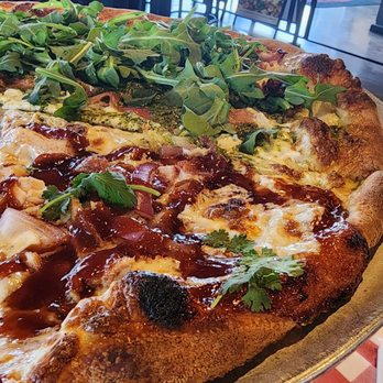 Grimaldi's Pizzeria - Half half pizza - Pizza Near Me - Las Vegas, Nevada