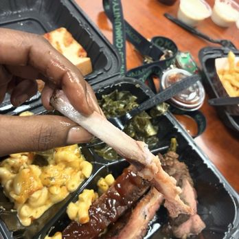 Emerys BBQ - Clean bone from the ribs - Barbeque Near Me - Stockton, California