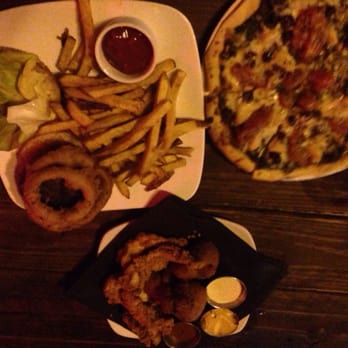 Slow Bar - Fried chicken and fries, slow burger, a pizza - Lounges Near Me - Portland, Oregon