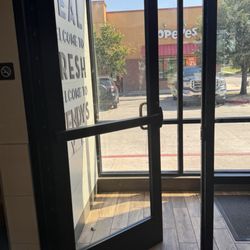 Wendy's - Doors that do not fully close, scrape against the ground.