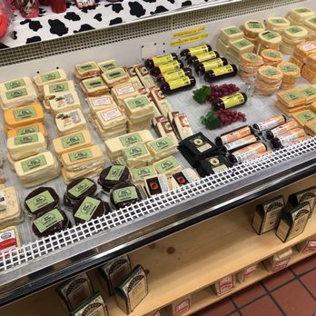 Carr Valley Cheese - a variety of cheeses on display - Cheese Shops Near Me - Fennimore, Wisconsin Carr Valley Cheese - a variety of cheeses on display - Cheese Shops Near Me - Fennimore, Wisconsin