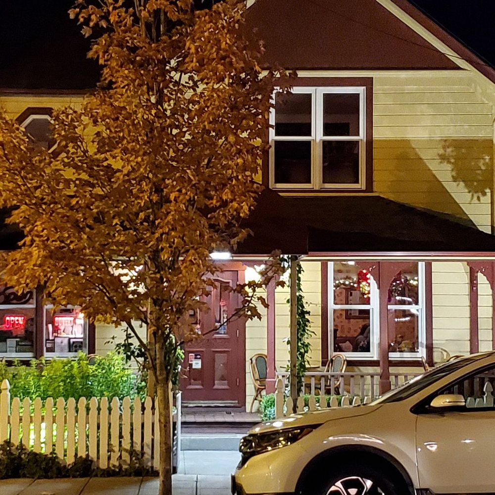 Bistro Maison - a car parked in front of a house - French Near Me - McMinnville, Oregon Bistro Maison - a car parked in front of a house - French Near Me - McMinnville, Oregon