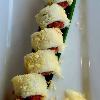 Mb Grille - Sushi Roll - Seafood Near Me - Torrance, California