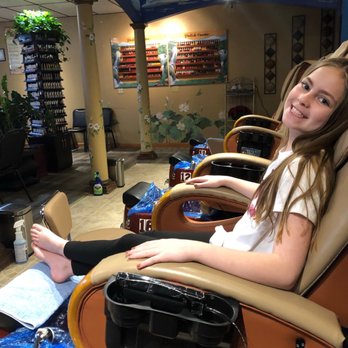 Hot Nails - Good for kids - Nail Salons Near Me - Lake Villa, Illinois