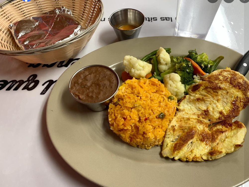Los Abuelitos Salvadoran Food