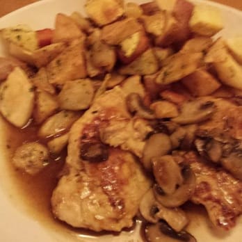 Olive Garden Italian Restaurant - Chicken Marsala with roasted potatoes at Olive Garden - Italian Near Me - Sebring, Florida Olive Garden Italian Restaurant - Chicken Marsala with roasted potatoes at Olive Garden - Italian Near Me - Sebring, Florida