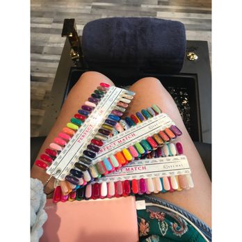 Mainstream Nails - Nail Salons Near Me - Denver, Colorado