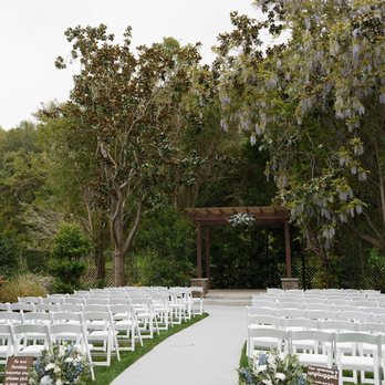 Dana's Event Boutique And Florist - Wedding ceraminy site. - Party Supplies Near Me - Castro Valley, California