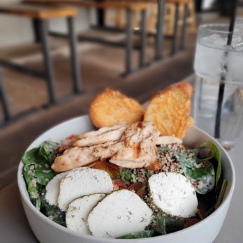 1909 - Goat cheese and spinach caesar with chicken salad - Bars Near Me - Temecula, California