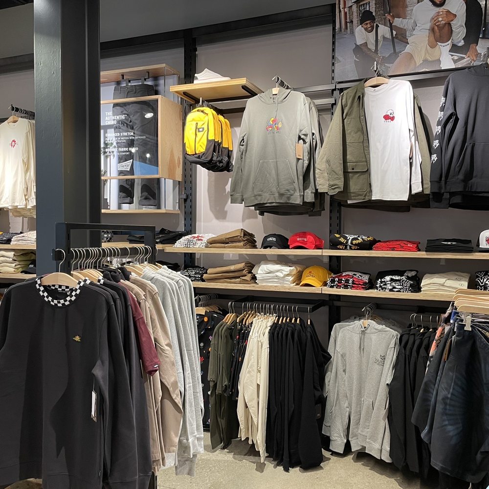Vans Store - (4/1/2021) - Shoe Stores Near Me - Columbus, Ohio Vans Store - (4/1/2021) - Shoe Stores Near Me - Columbus, Ohio