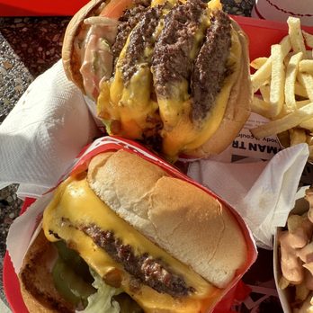 In-N-Out Burger - 4x4 and double double !! - Burgers Near Me - Long Beach, California In-N-Out Burger - 4x4 and double double !! - Burgers Near Me - Long Beach, California