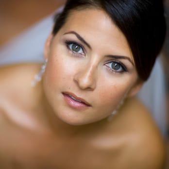 TwoToneUmbrella - Real Bride. Face Time. - Hair Salons Near Me - Newport Beach, California TwoToneUmbrella - Real Bride. Face Time. - Hair Salons Near Me - Newport Beach, California