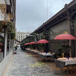 9 Nine - Beautiful outside seating