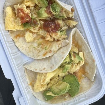 Howdy's Sonrisa Cafe - Breakfast taco no bacon  add avocado - Cafes Near Me - Malibu, California