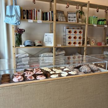 Tall Poppy - Bakeries Near Me - New York, New York