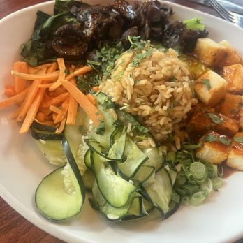 Great Dane Pub & Brewing - Korean Rice Bowl - American Near Me - Madison, Wisconsin