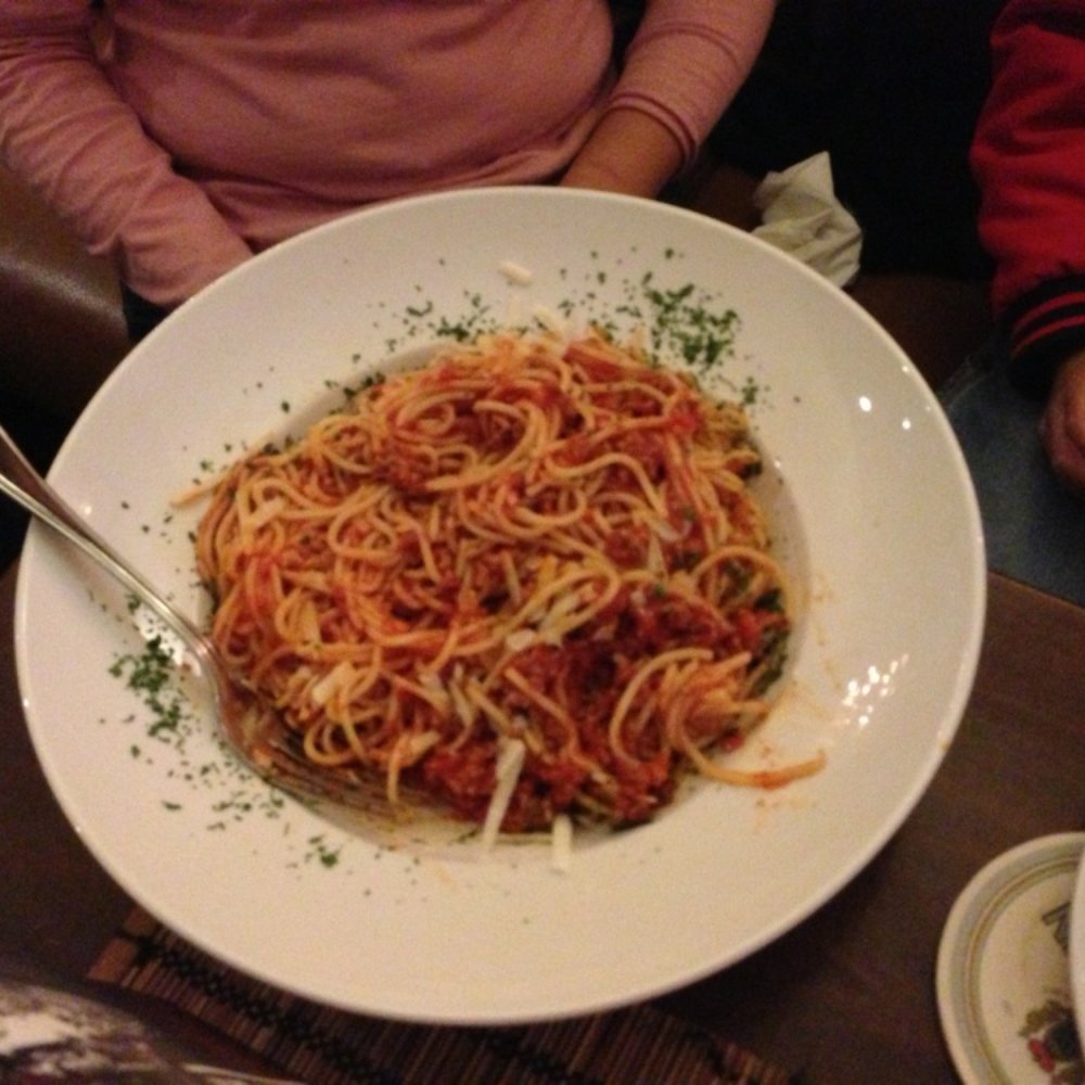 Cafe Central - Pasta Bolognese - Restaurants Near Me - Lippstadt, NW