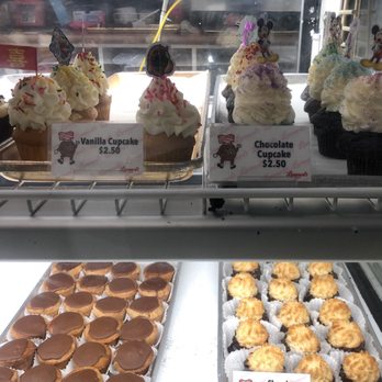 Leonard's Bakery - Bakeries Near Me - Honolulu, Hawaii Leonard's Bakery - Bakeries Near Me - Honolulu, Hawaii