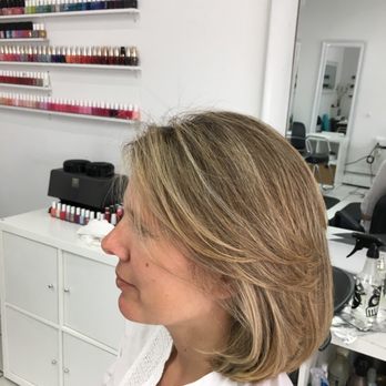 Blow Bar CT - Hair Stylists Near Me - Stamford, Connecticut Blow Bar CT - Hair Stylists Near Me - Stamford, Connecticut