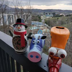 Lodges at Great Smoky Mountains - Snowman, Cow and Snail were here