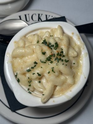 Lucky's Soho by null