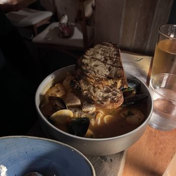 The Lantern Room - Cioppino - American Near Me - Monterey, California