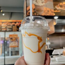 Shakes