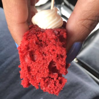 Nothing Bundt Cakes - Free samples galore! - Bakeries Near Me - Eagan, Minnesota