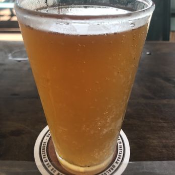 Marina Bar & Grill - Beer - American Near Me - Galveston, Texas