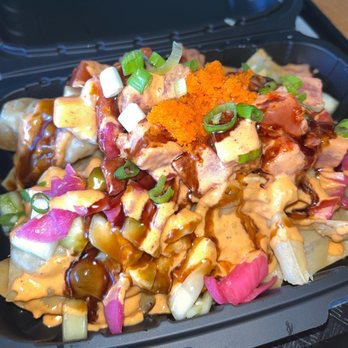 Sushioki - Spicy Tuna Wonton Nachos - Sushi Bars Near Me - Durham, North Carolina Sushioki - Spicy Tuna Wonton Nachos - Sushi Bars Near Me - Durham, North Carolina