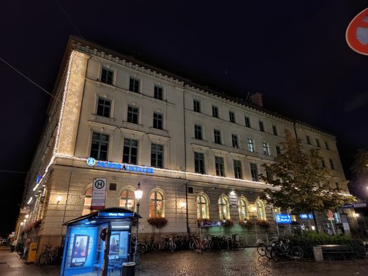 Hofbräukeller by null