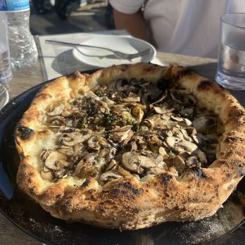 Sei Pizza Bar - Pizza Near Me - Los Angeles, California Sei Pizza Bar - Pizza Near Me - Los Angeles, California