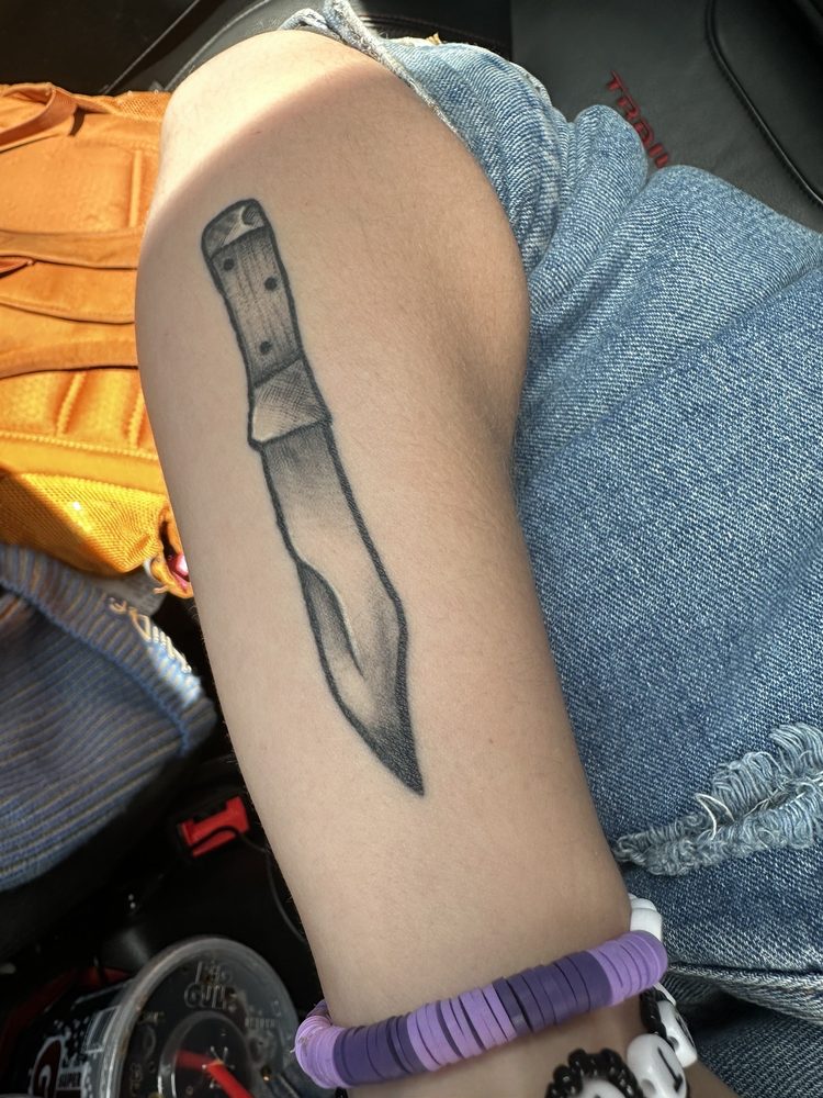True Blue Tattoo Logo