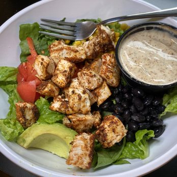 Main St Cafe - Western salad with chicken, avocado, corn, black beans, tomatoes and romaine lettuce. - Cafes Near Me - Mendon, New York