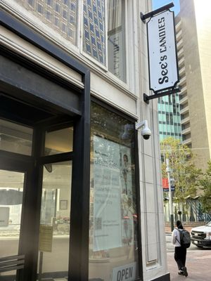 See's Candies by null