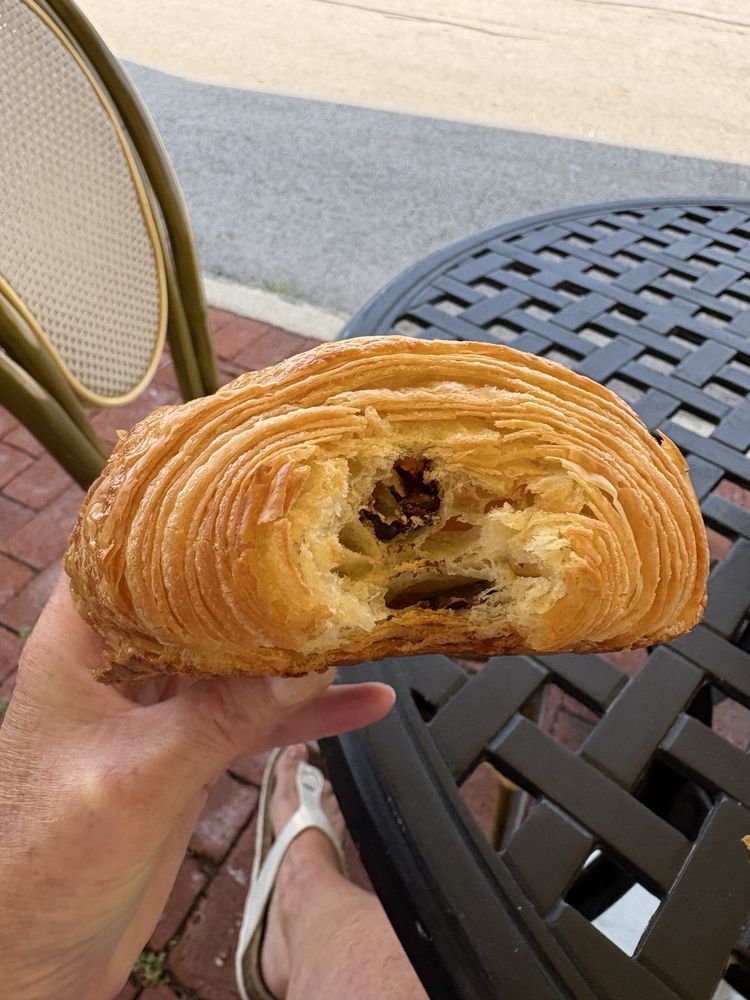 Social spots from Cremeux French Patisserie