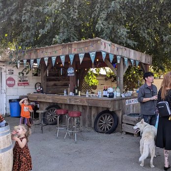 Cavallo Riding Center - Outdoor bar - Horseback Riding Near Me - Tracy, California