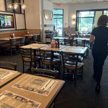 Dallas BBQ - Chicken Shop Near Me - Secaucus, New Jersey