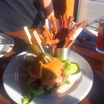 Mammoth Tavern - Tavern Burger with sweet potato - New American Near Me - Mammoth Lakes, California Mammoth Tavern - Tavern Burger with sweet potato - New American Near Me - Mammoth Lakes, California