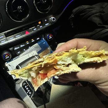 Taco Bell - Ummm... where's the meat??? Wasn't there a class action lawsuit about this? - Fast Food Near Me - New Stanton, Pennsylvania