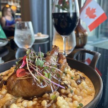 Bistro le Sam - Guinea Fowl Confit - Canadian (New) Near Me - Quebec City, Quebec