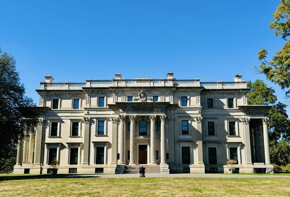 Vanderbilt Mansion National Historic Site by null