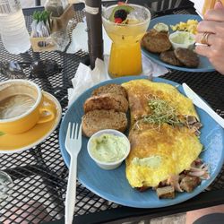 Sunrise Ocean Brunch - I asked her to move her hands but she was enjoying too much to do so lol.