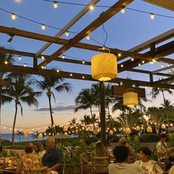 Mina's Fish House - Outdoor patio