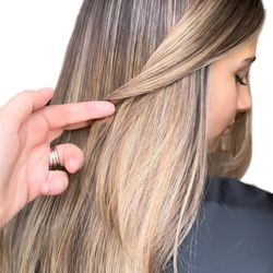 C'est Chic Hairstyling - Air Touch highlights